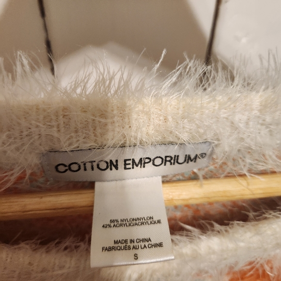 Sweaters , lightweight and dressy - Picture 5 of 12